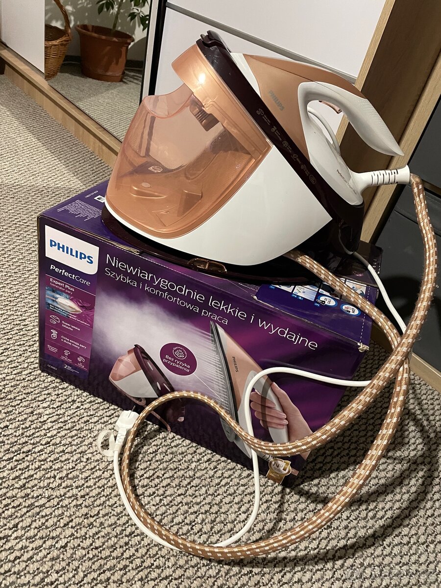 Parní generátor / žehlička Philips GC8962 - 8