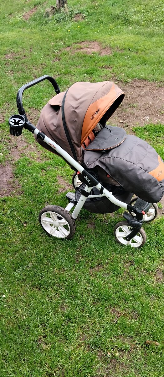 Sportovní kočárek HAPU - 8