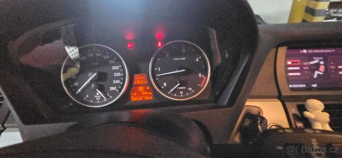 Bmw X5 3.0 SD - koupeno nové v ČR - 8