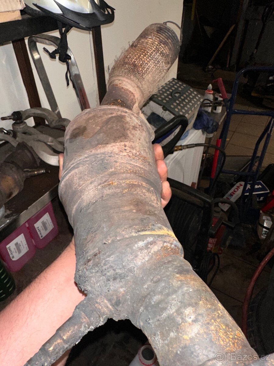 Audi A6 C6 – motor 4.2 V8 benzín 246 kW + převodovka - 8