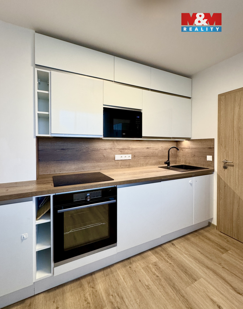 Pronájem bytu 2+1, 58 m², Praha, ul. Turkmenská - 8