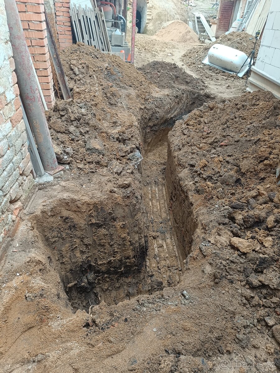 Zemní práce s kontejnery - 8