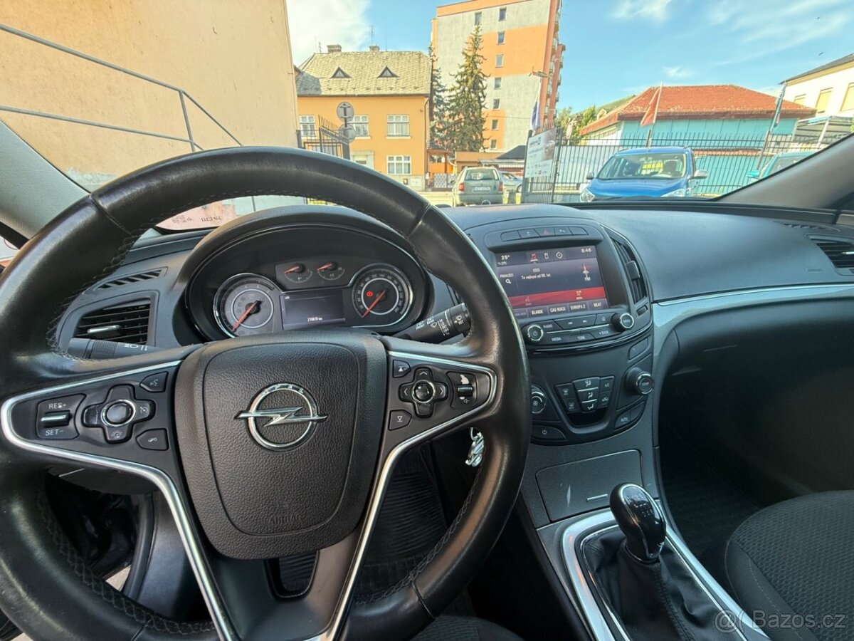 Opel Insignia 2.0 CDTi Kombi - 8