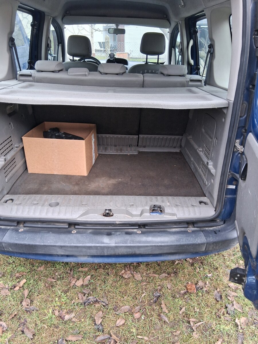 Renault Kangoo 1.5 - 8