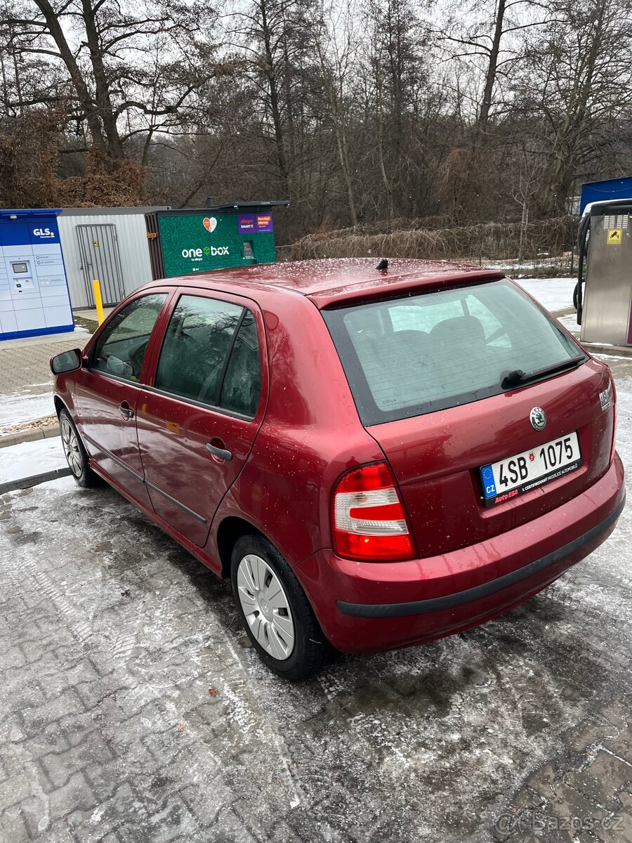 Škoda Fabia 1.2 benzín, r. 2006, olej měněn, sednout a jet. - 8