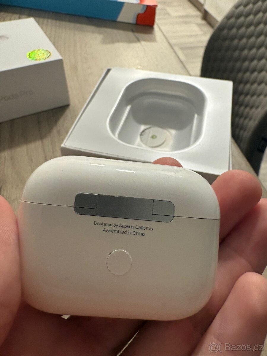 FAKE Airpods Pro 2. generace - 8