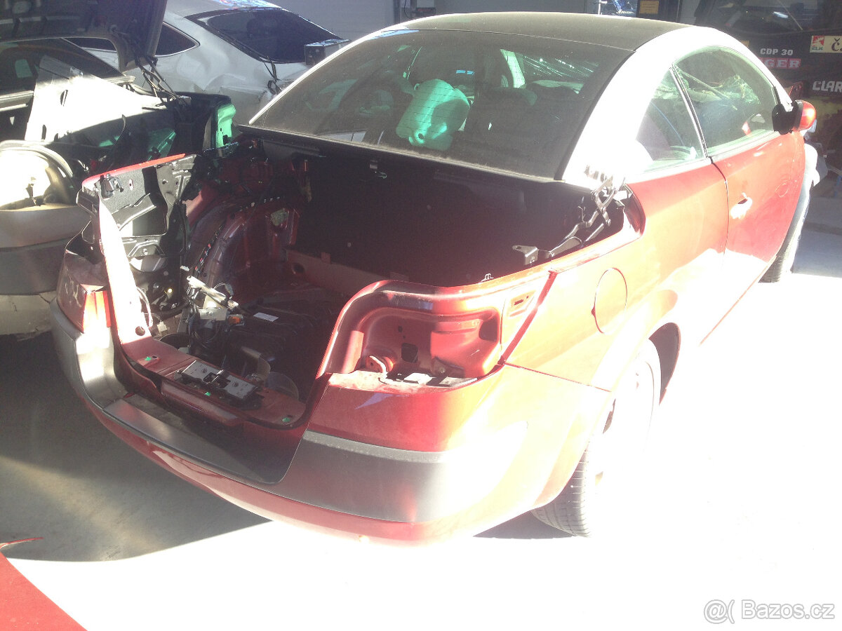 Renault Megane Cabrio 2004 1,6i 83kW - díly - 8
