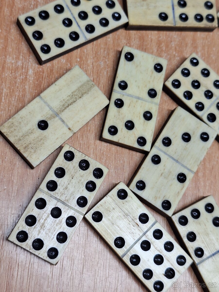 Domino starožitné - 8