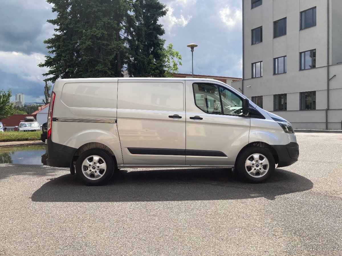 Ford Transit Custom 2.2TDCi 74kW L1H1 Tažné Alu16" - 8