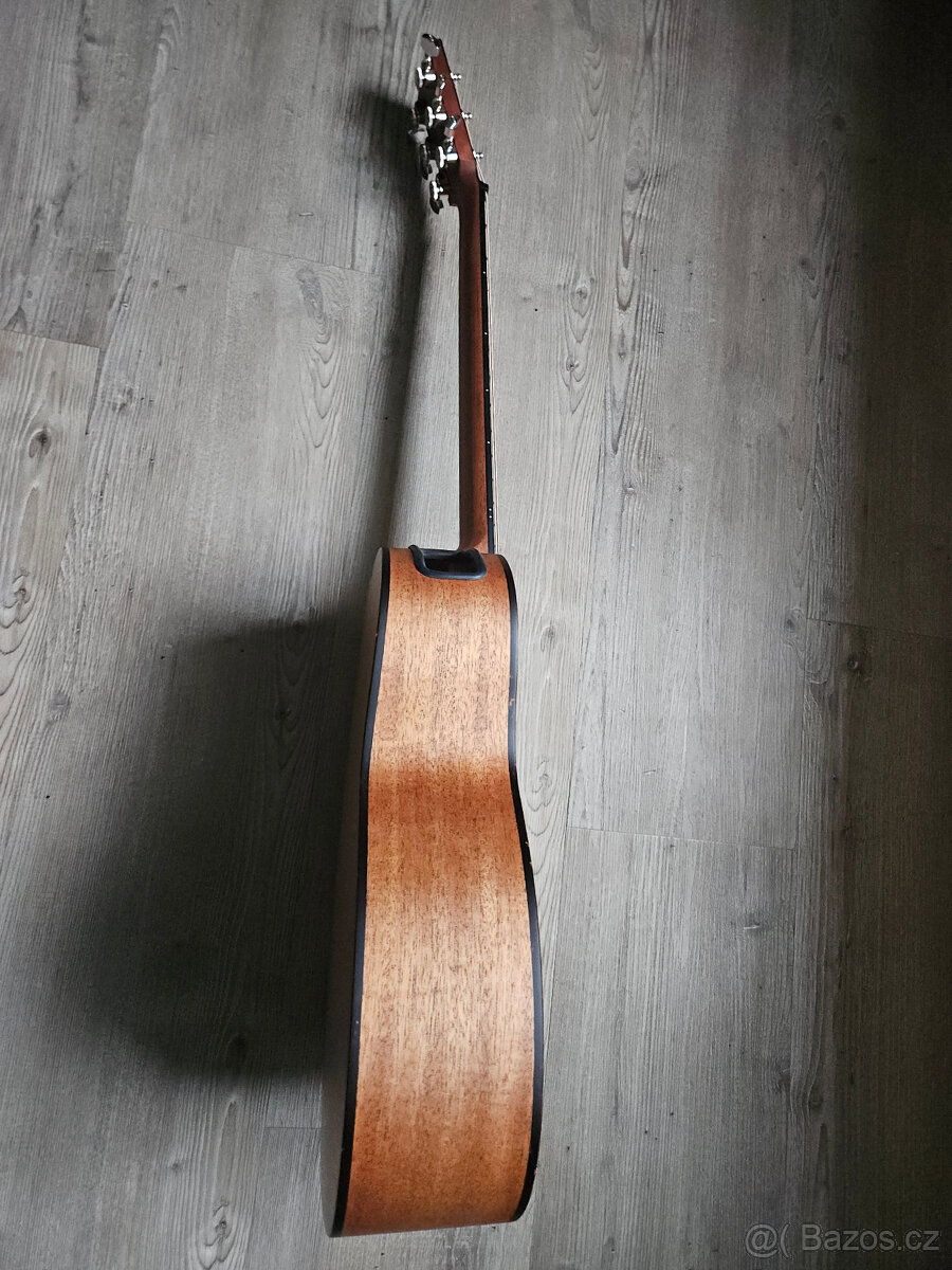 Nová celomasivní cestovní akustická kytara FURCH Little Jane - 8