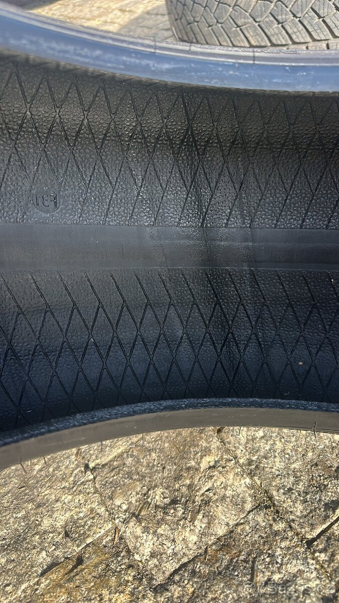 235/55 R17 103V zimní - 8