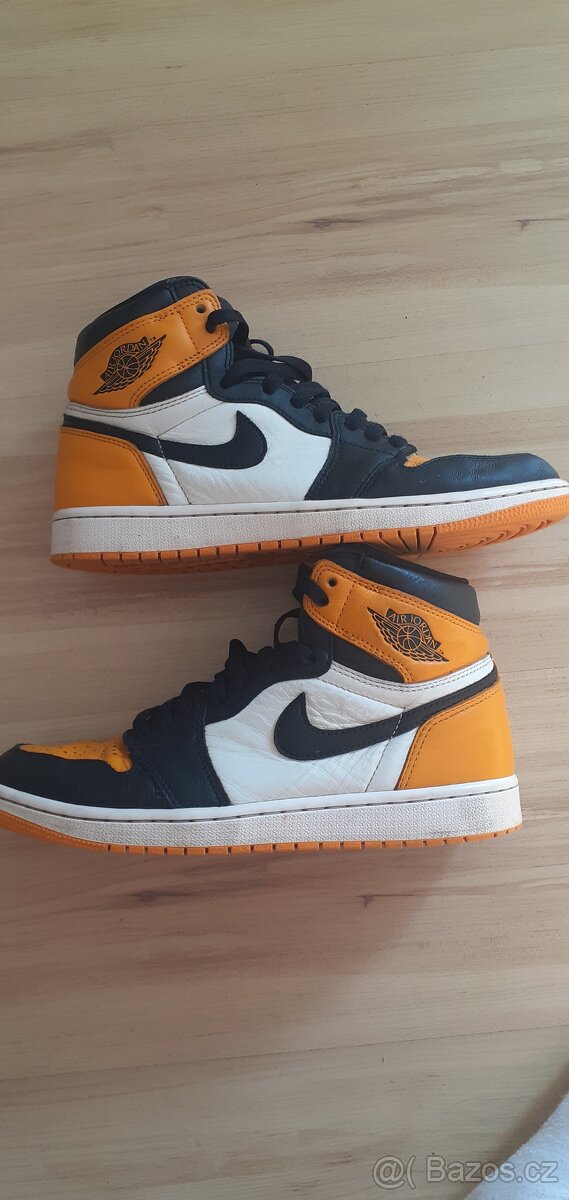 Nike Air Jordan 1 Yellow Toe - 8