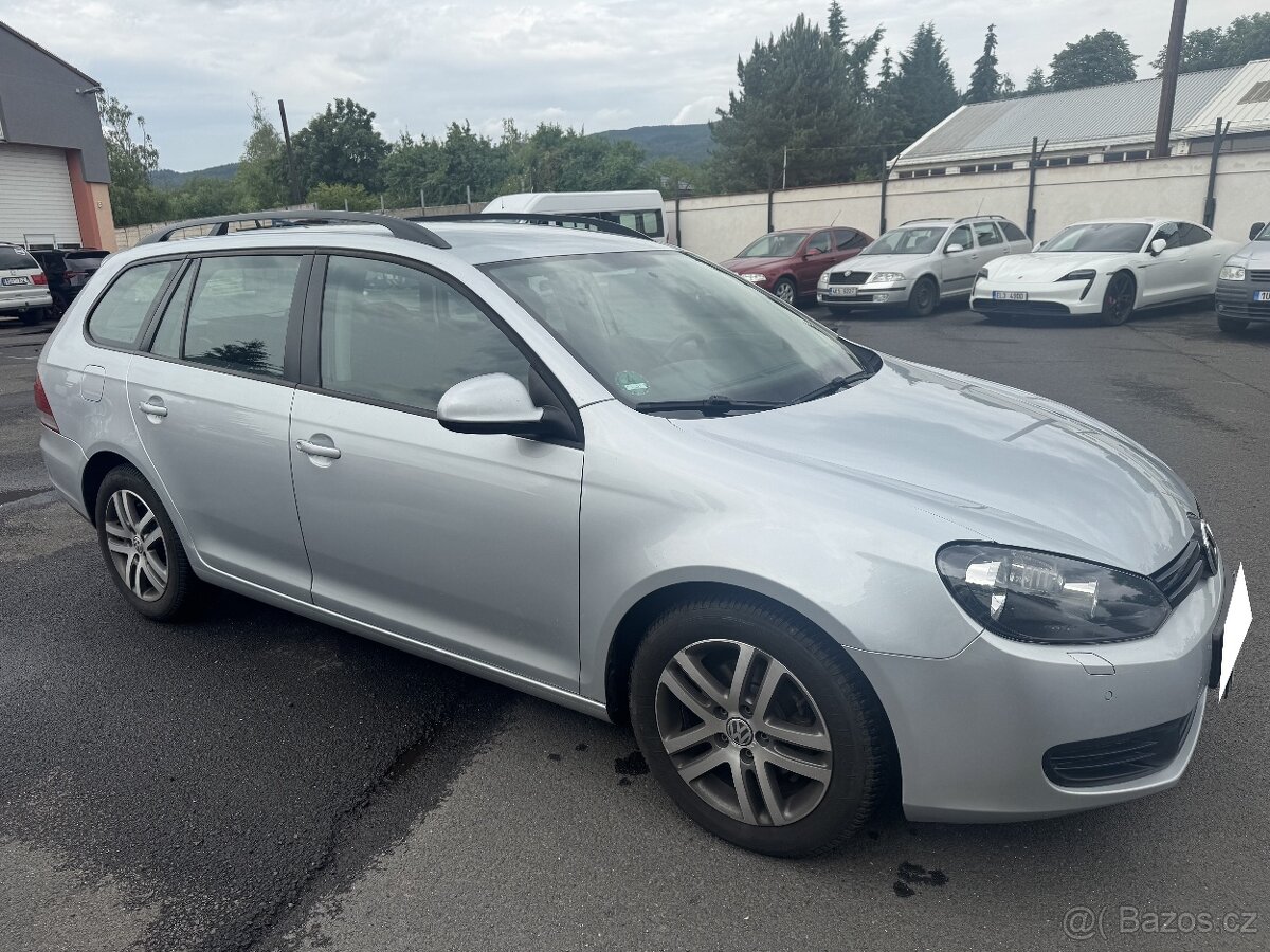Volkswagen Golf VI 1.6 TDi COMBI MODEL 2012 MOŽNO NA SPLÁTKY - 8