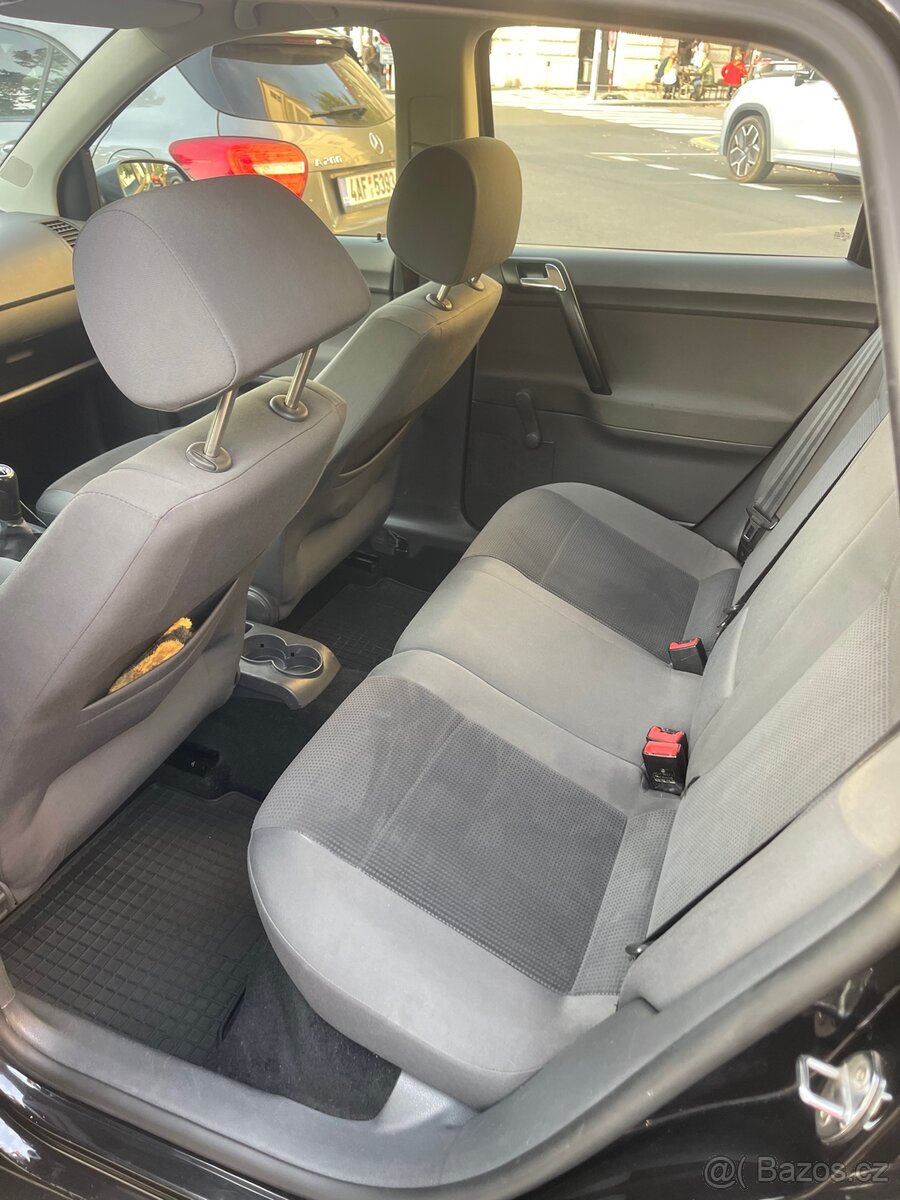 Volkswagen Polo 1.4 TDI, 2008 - 8