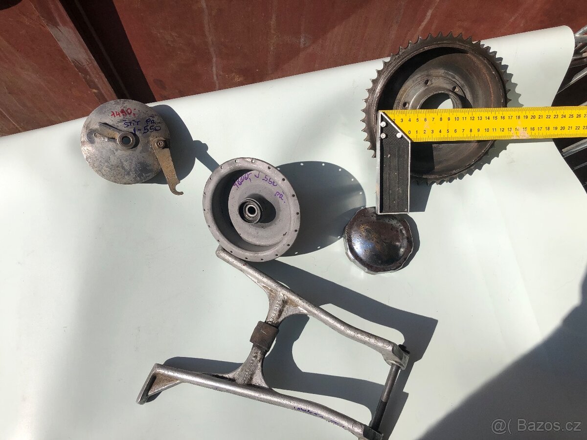 Jawa dily - OR 550 , Perák , kejva/ hlava - 8