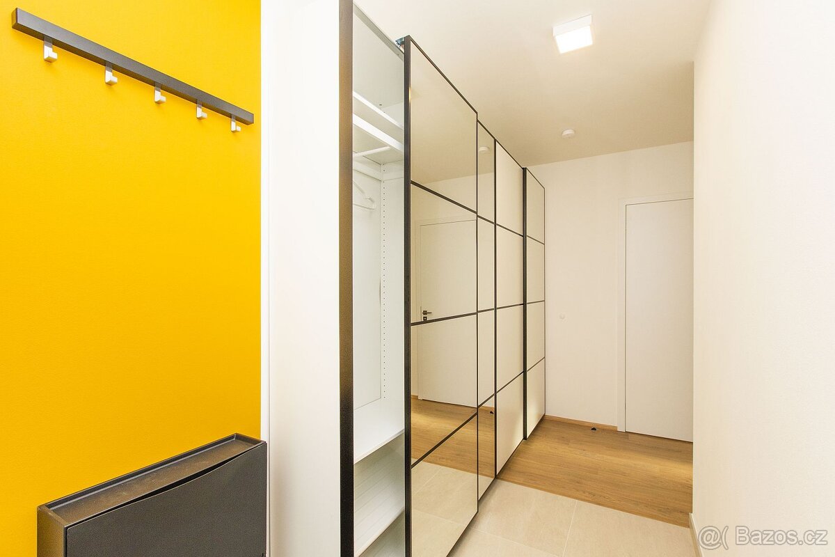 Pronájem nového bytu 1+kk v centru Pardubic - 8