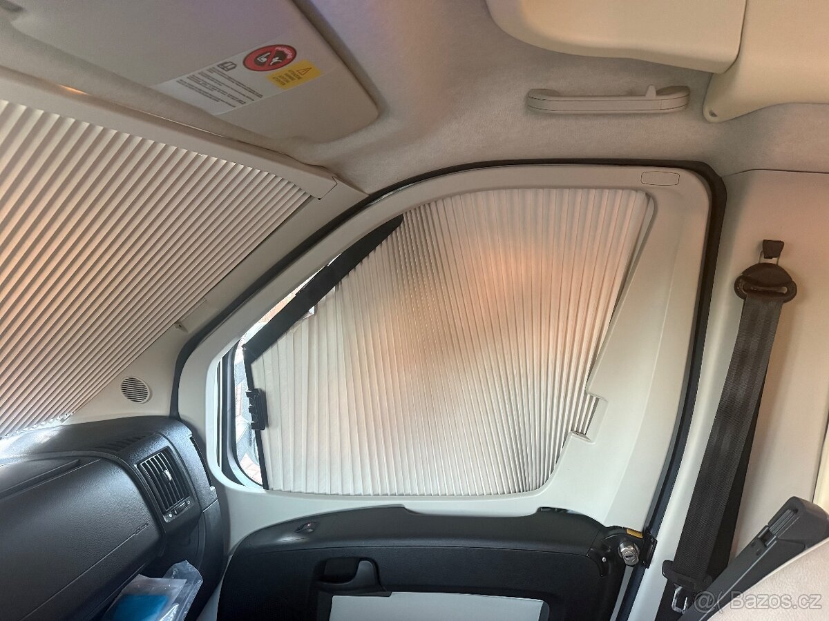 Obytný vůz Roller Team Granduca Garage - 8