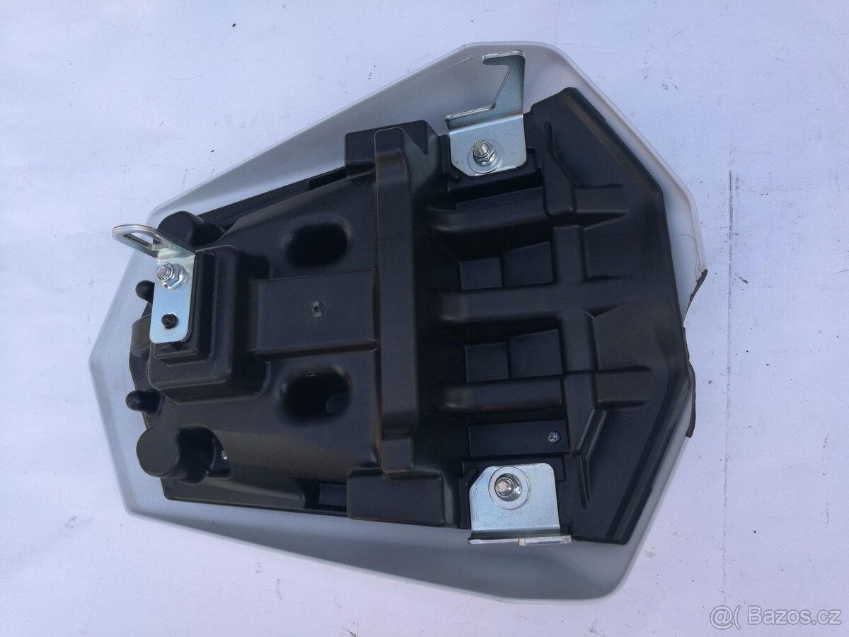 Yamaha FZ1S Soubor dílů - 8