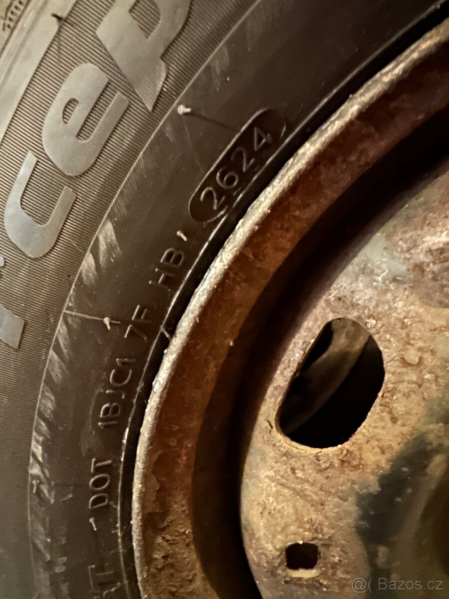 Zimní pneu + plecháče - 8