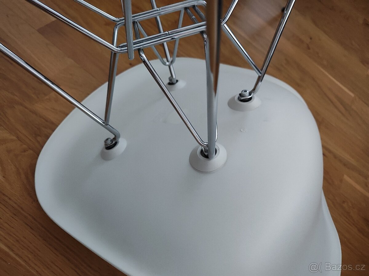Sada 4x Vitra Eames Plastic Side Chair (DSR) – bílá, chrom - 8
