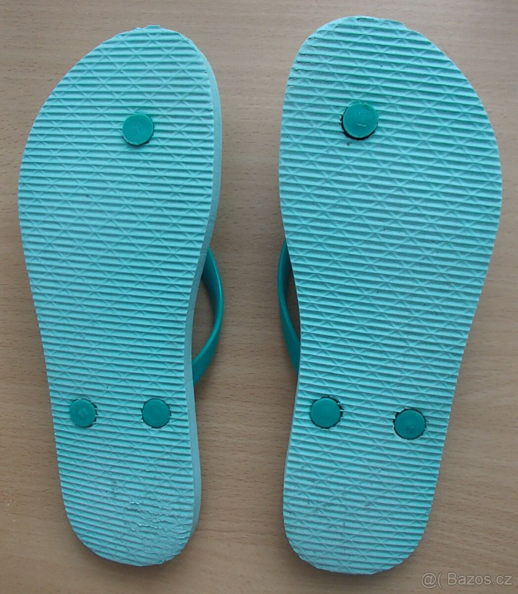 Různé pantofle - 8