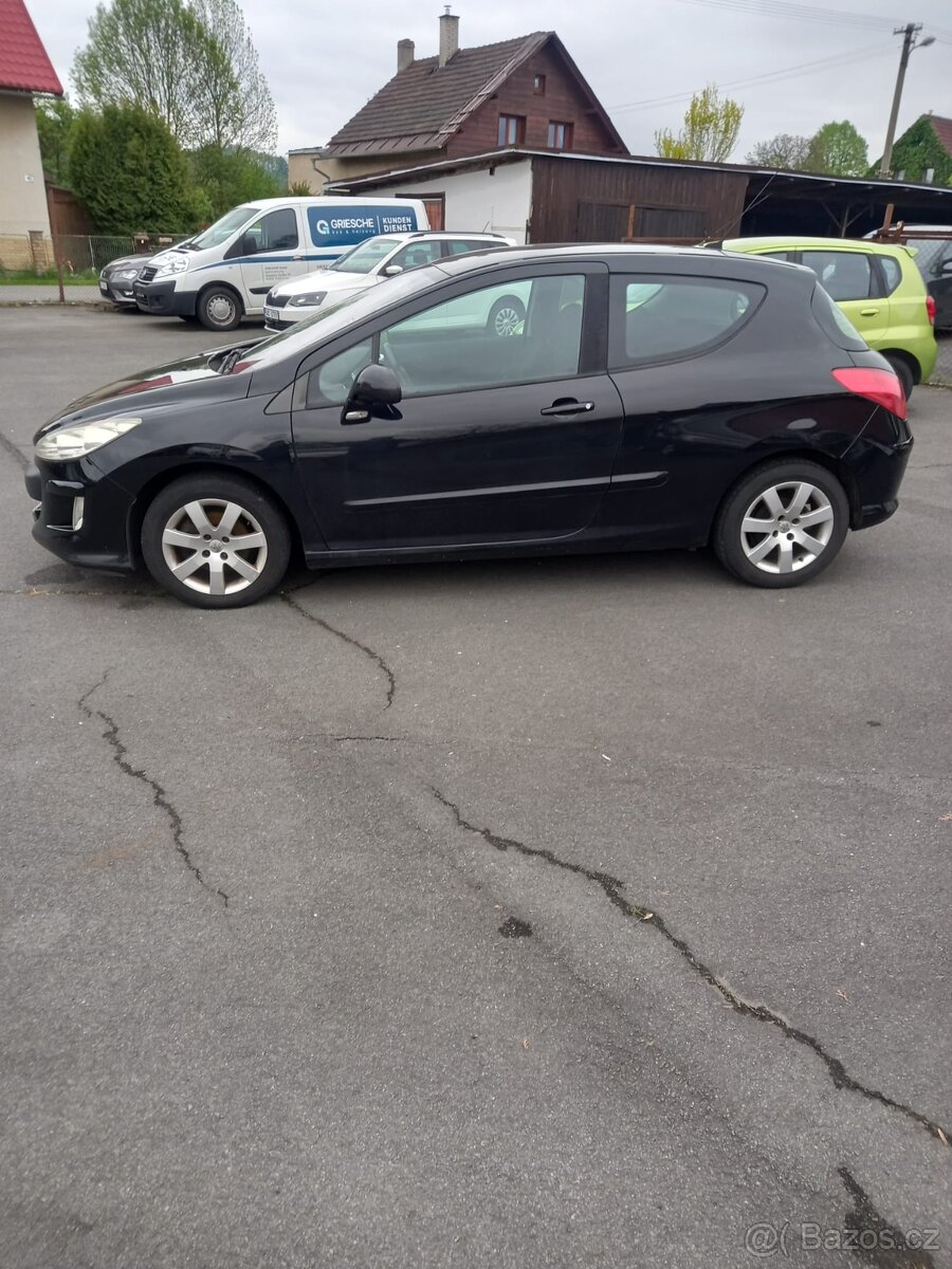 PEUGEOT 308 1.6 HDI sport - 8