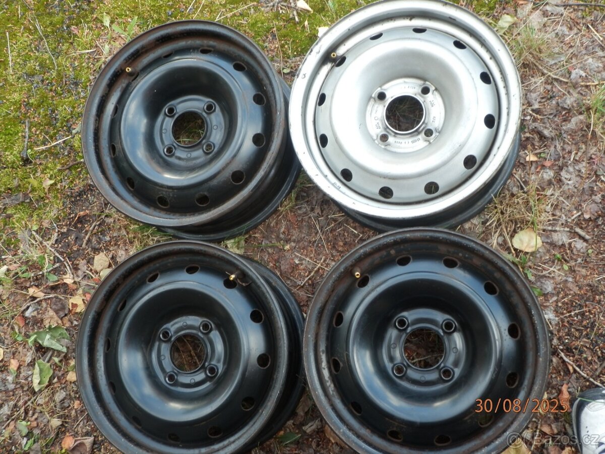 4xPlechové disky na CITROEN SAXO,PEUGEOT 14tky ET 24 - 8