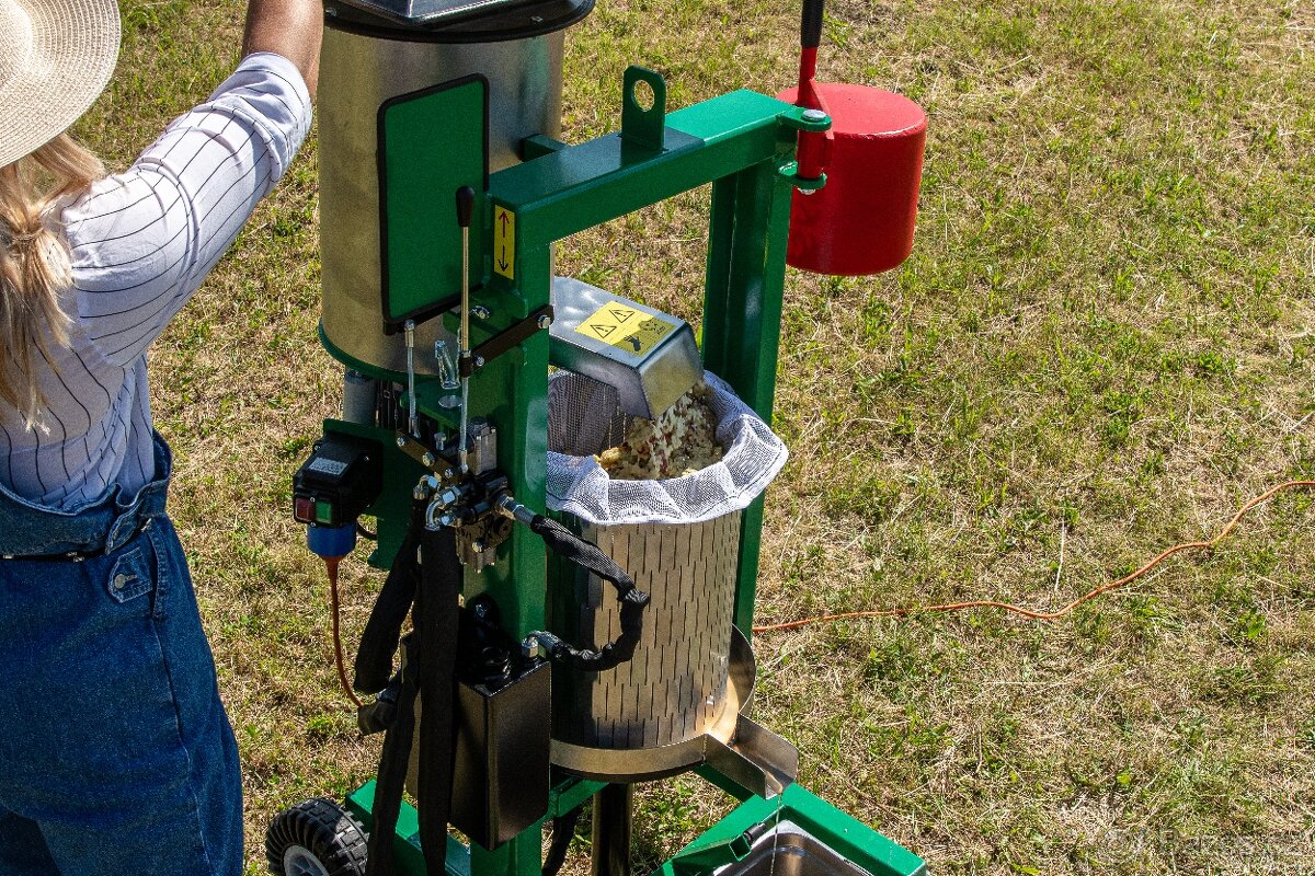 DRTIČ A LIS OVOCE NEREZOVÝ 400V - 8