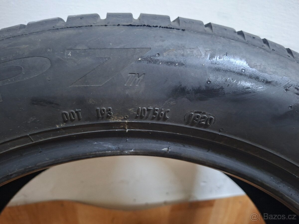 Letní pneu 215/55/17 - 8