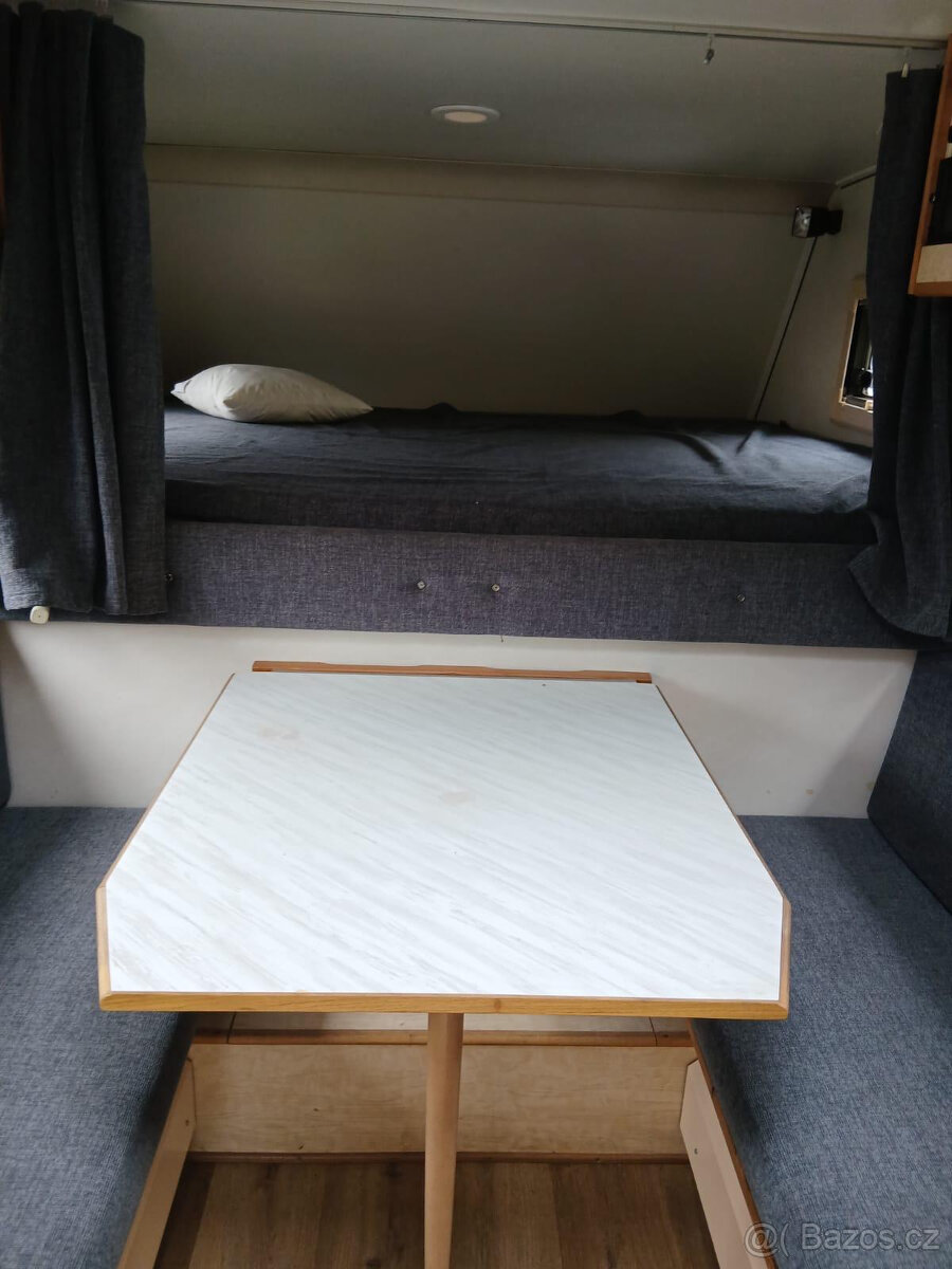 Pěkná obytná nástavba na Pick-up. - 8