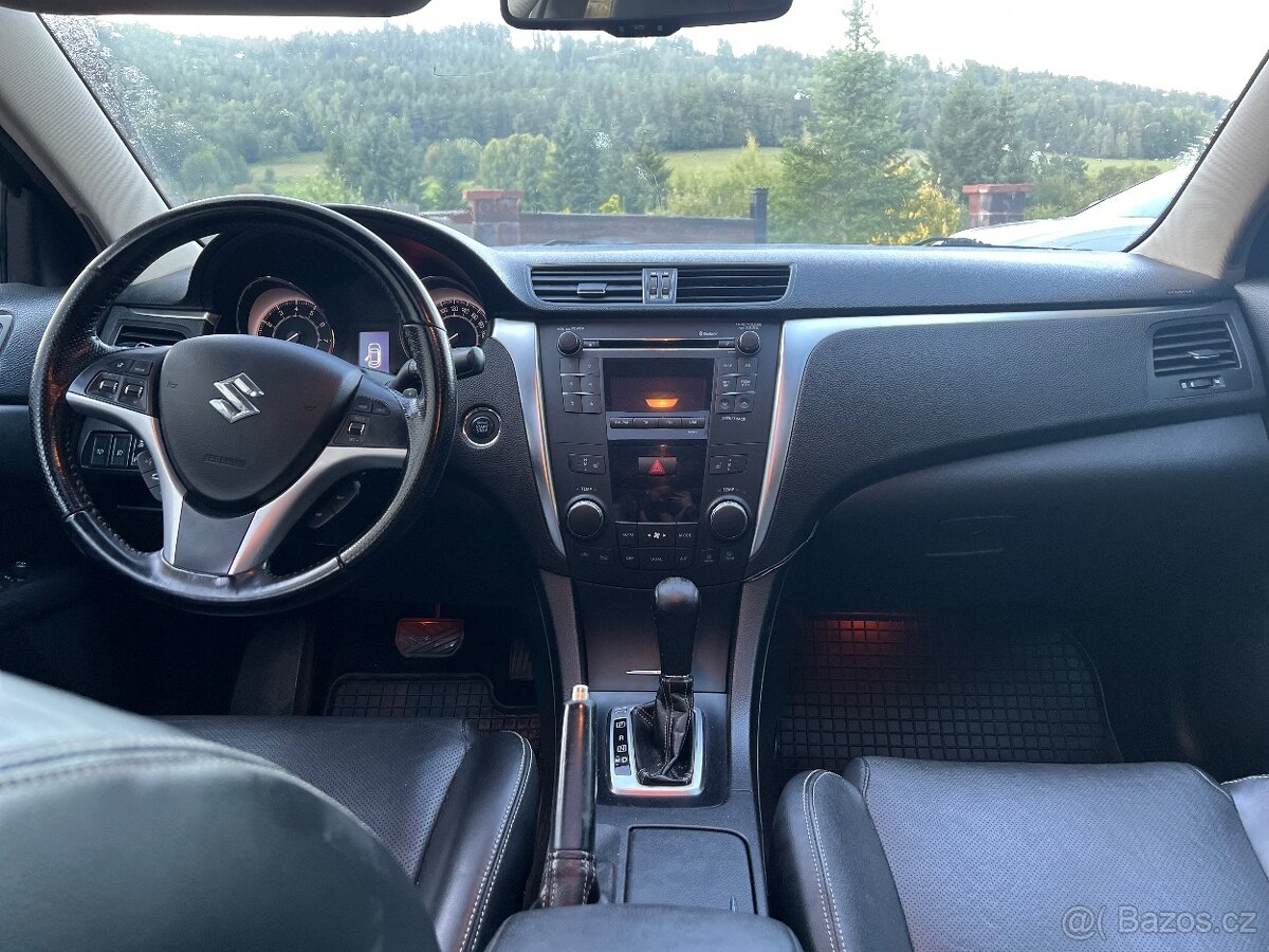 SUZUKI KIZASHI 2.4 4WD - 8