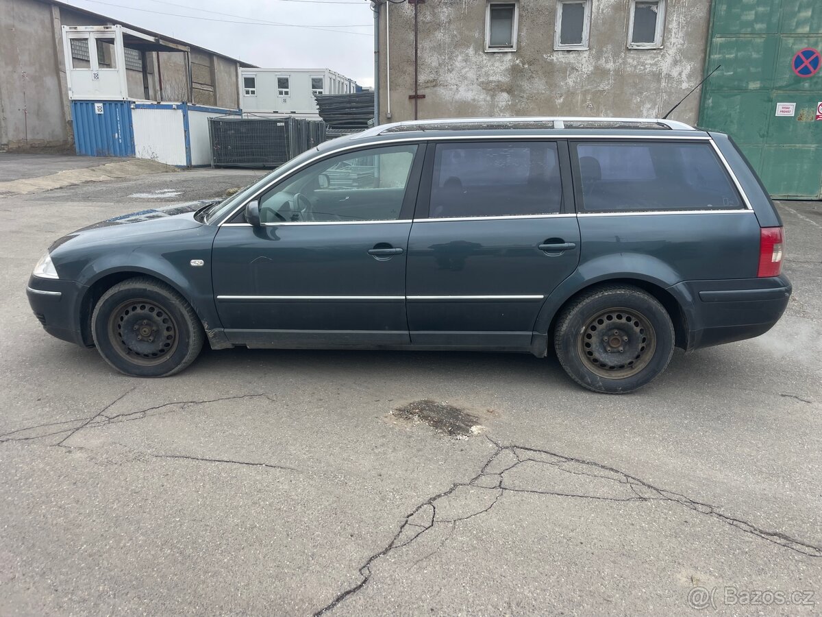 VW PASSAT 1.9TDI 96kW variant - 8