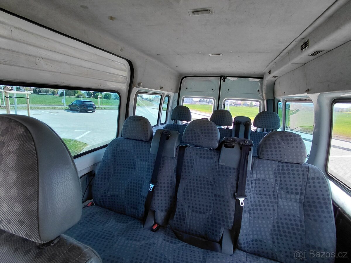 Ford Transit bus 9 míst - 8