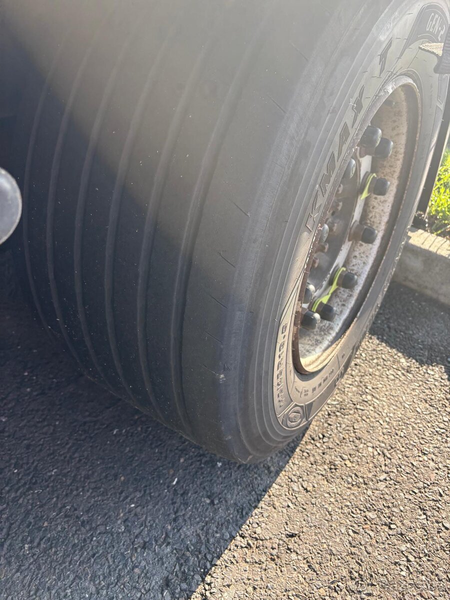 TANDEM SCHMITZ CARGOBULL V PĚKNÉM STAVU - 8