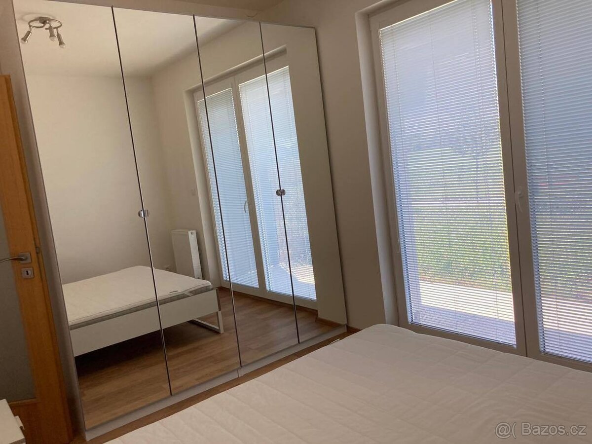 Pronájem Bytu 2+kk Praha 9 Letňany ulice Kadečkové - 8
