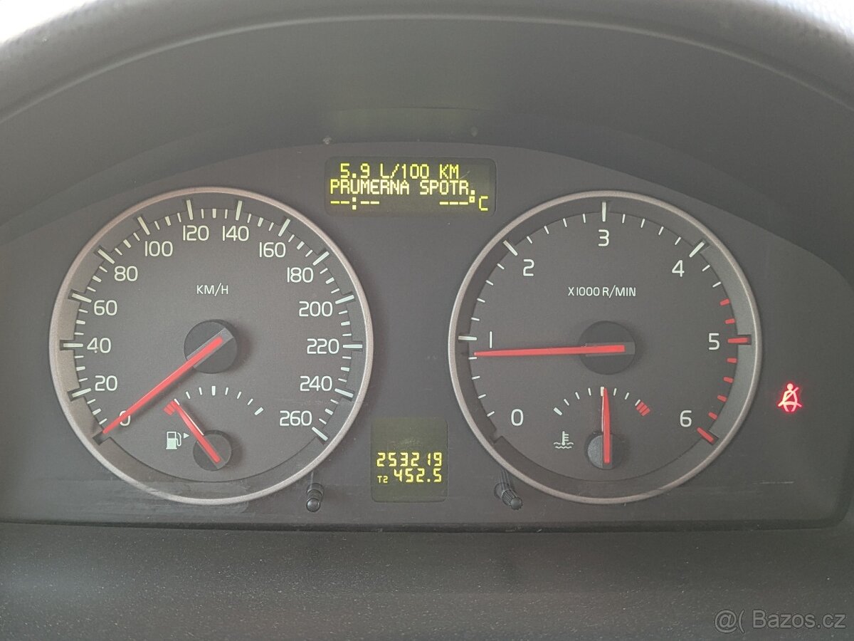 Volvo V50 kombi levně, pojízdné, STK + dál. zn. - 8