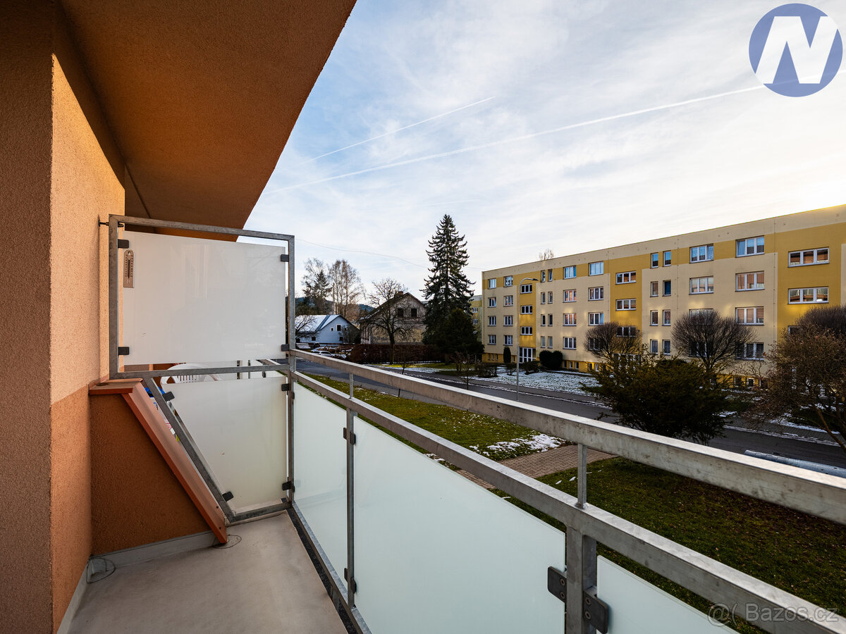 Volary, dr. byt 3+1 s balkonem - 8