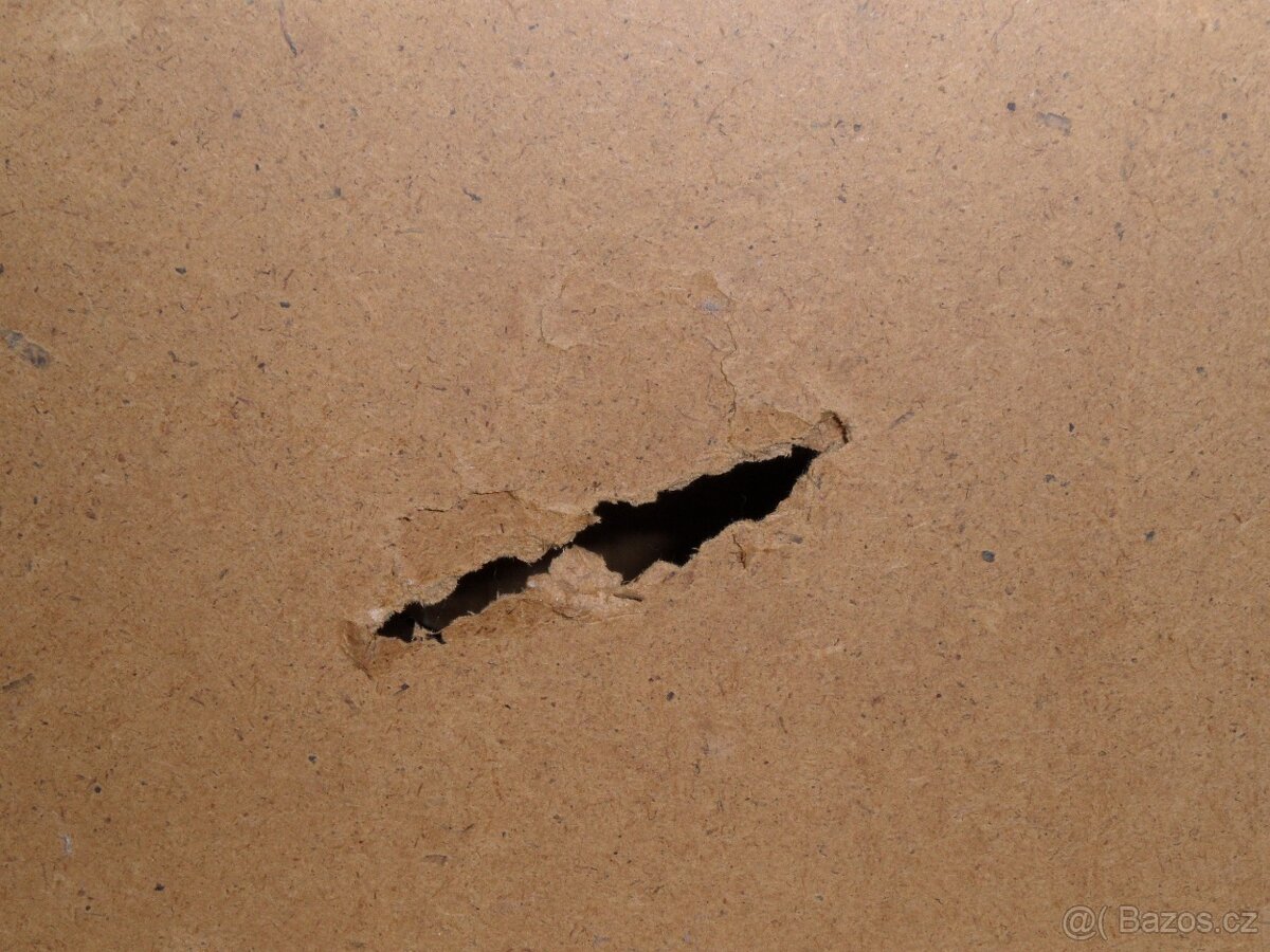 Skříň, noční stolek - 8