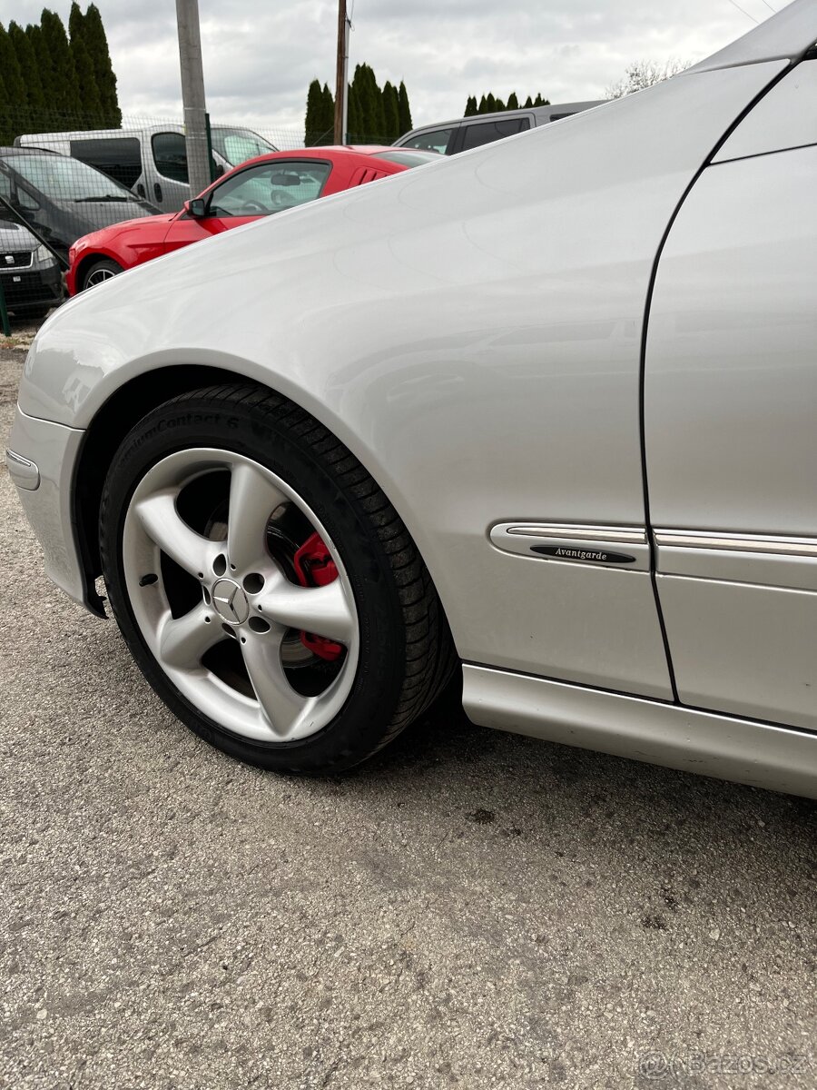 Mercedes-Benz CLK AvantGarde 270 CDI 125kW = Top Stav = - 8