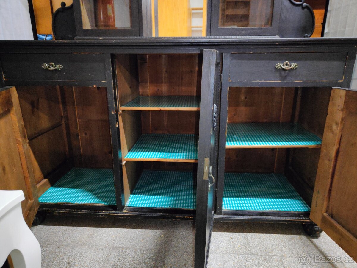 Sekretář k renovaci - 8