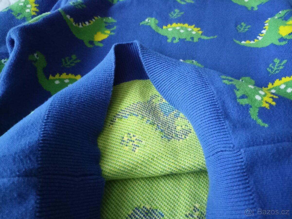 Dětský Dino svetr top stav, vel.128 - 8