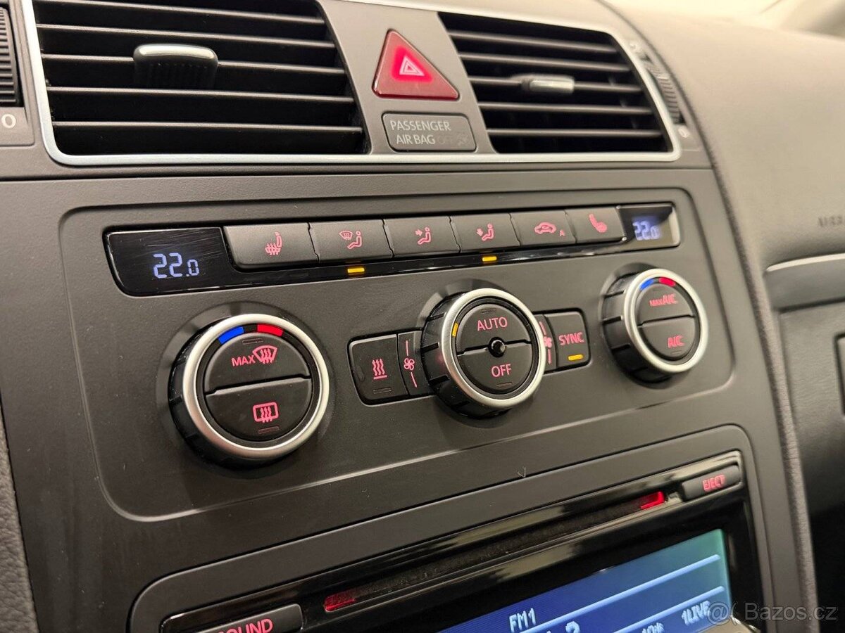 Volkswagen Touran, 1.4 TSI CUP/WEBASTO/7.MÍST - 8