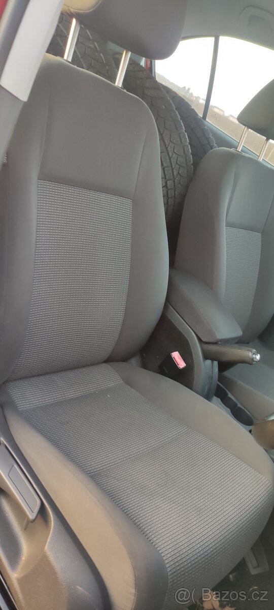 Škoda Octavia 2 2.0fsi anglicky vůz - 8