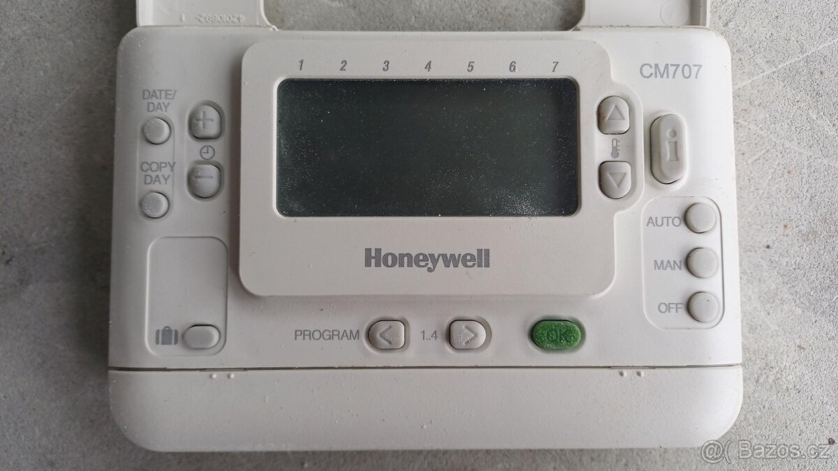 Prodám komplet plynová kamna,bojler a termostat - 8