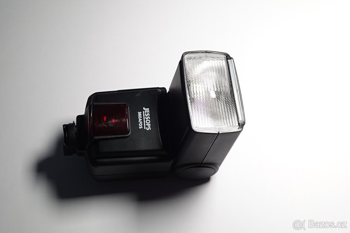 Jessops 360AFDC blesk se zoomem - 8