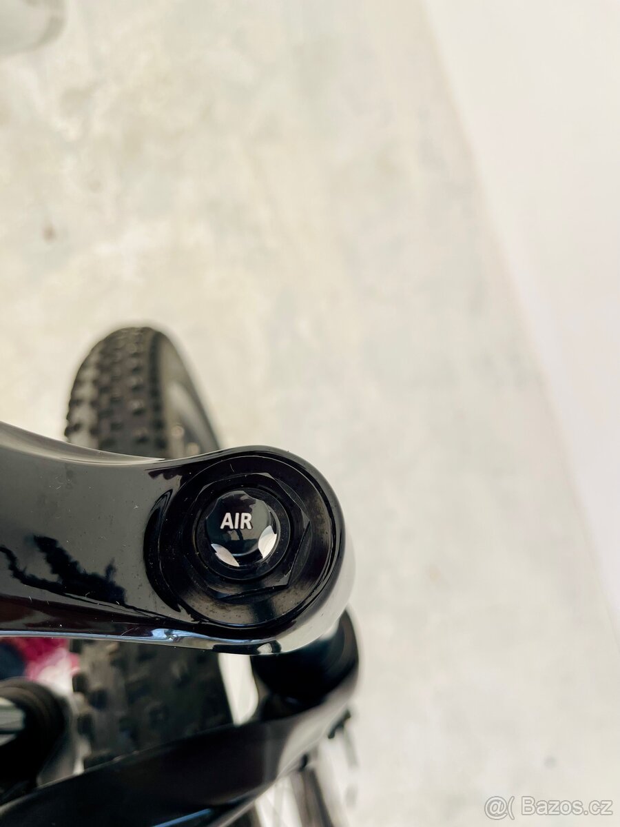 Horské kolo 29” Rock Machine Blizz 30 (L) – výborný stav - 8