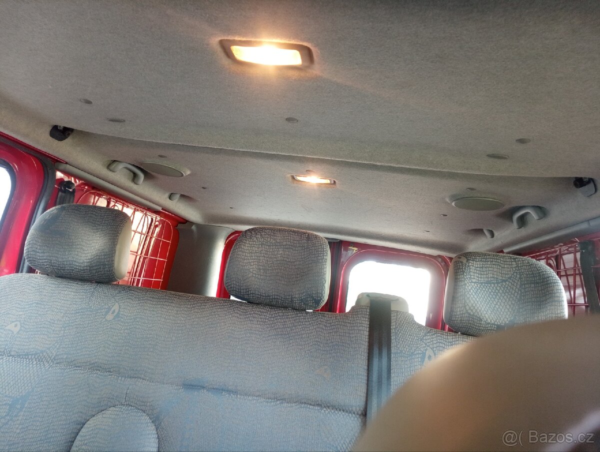 Renault Trafic LONG 6 míst ,1.9DCi 74kW najeto 159... - 8