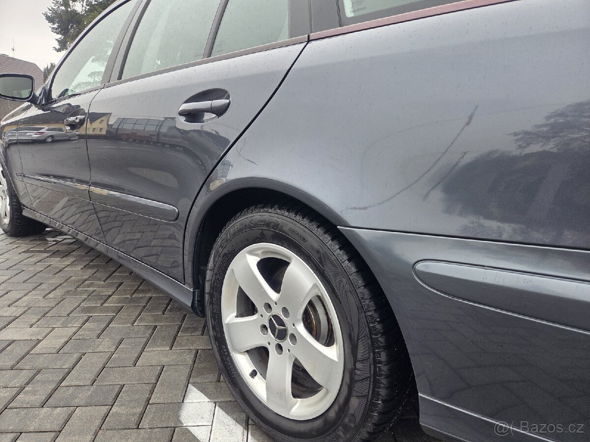 Mercedes Benz třída E280 cdi 4MATIC rok 2008 - 8