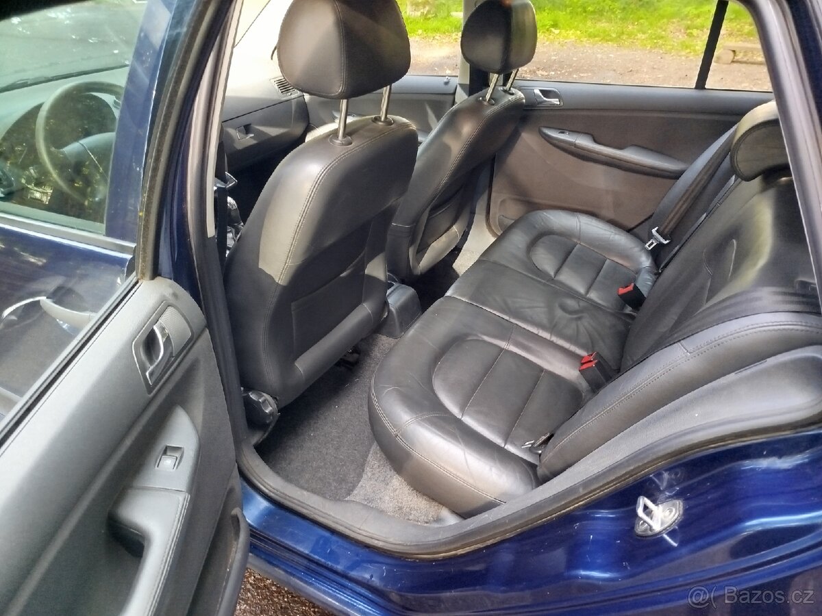 Škoda Fabia 1.9 TDI 2007 74kw kůže xenony - 8