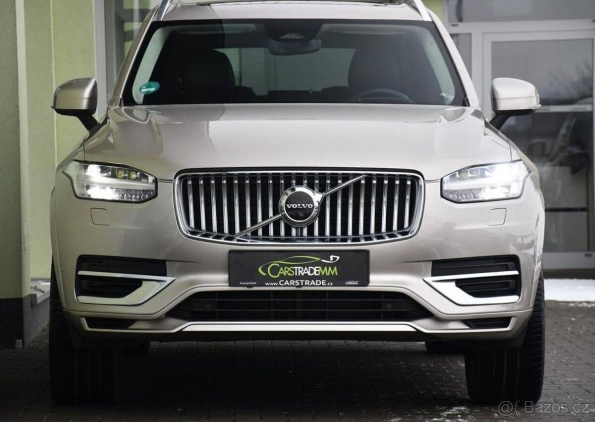 Volvo XC90 T8 - 8